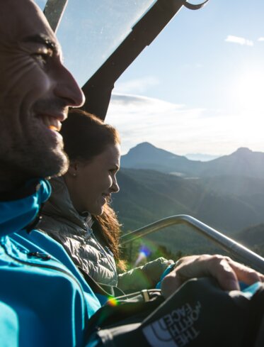 Mann Frau Liftfahrt Lachen Glücklich  | © Ph. Helmuth Rier 